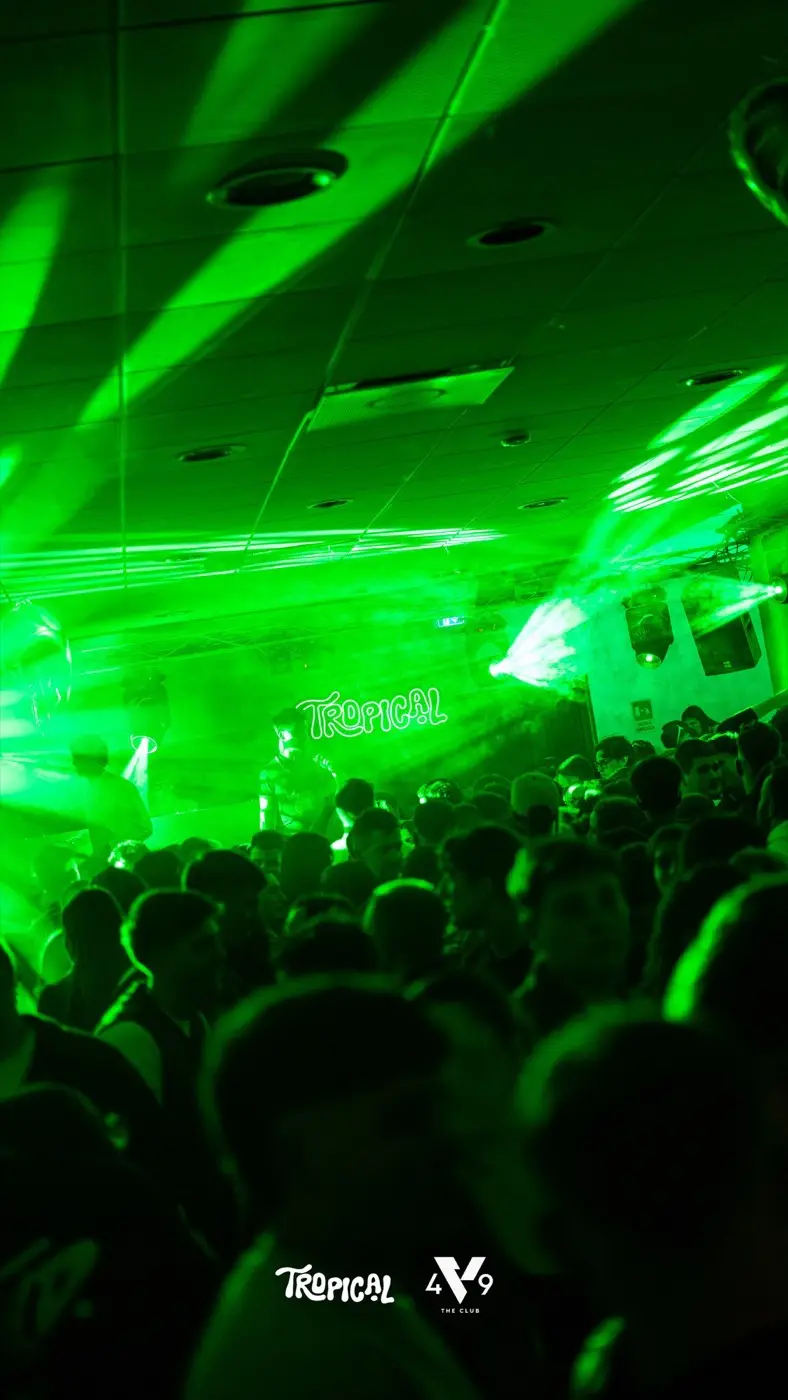 Tropical On Tour live — Crowd Experience
